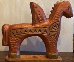 Резной конь,огонь